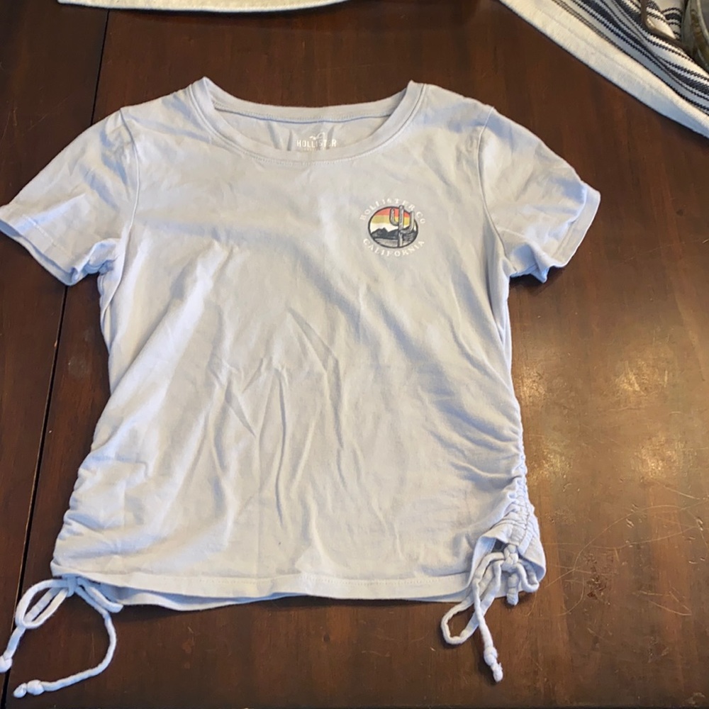 Hollister cropped T-shirt